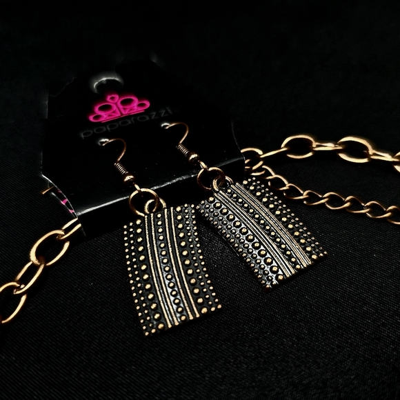 Antiqued Copper 'Fiercly Pharaoh" Paparazzi Necklace Matching Earrings - Picture 5 of 5